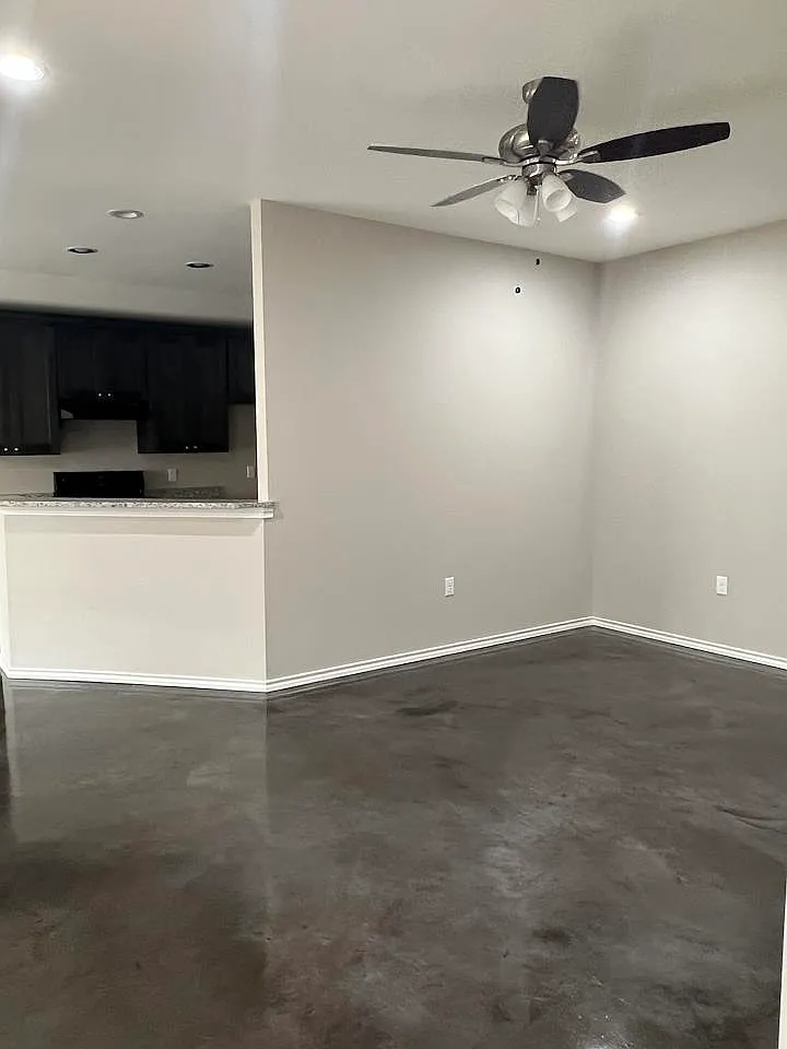 3 bed, 1386 sqft, $1,750 — Photo 3