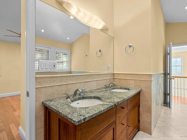 4116 Warner St — Photo 29