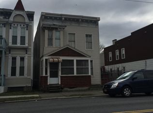 164 5th Ave, Troy, NY 12180