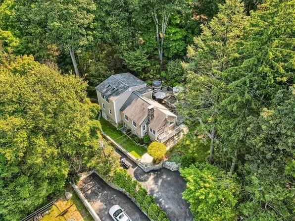 16 Indian Hill Road, Mahopac, NY 10541