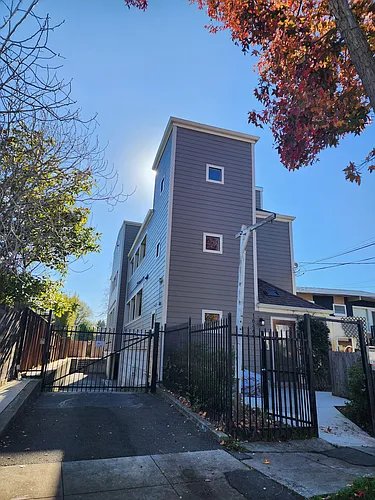 1646 Prince St #2 Photo 1