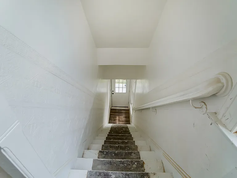 1768 Williams Ave — Photo 26