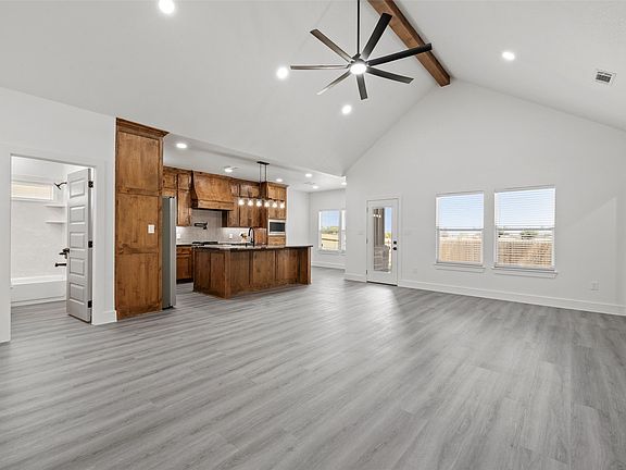 2nd image of 302 Johnson St