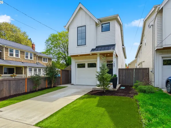 7462 N Stockton Ave, Portland, OR 97203