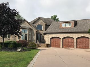 53935 Stonyford Dr, New Baltimore, MI 48047