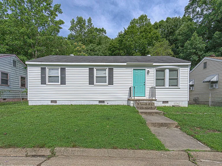 1208 Louis Ln — Photo 25