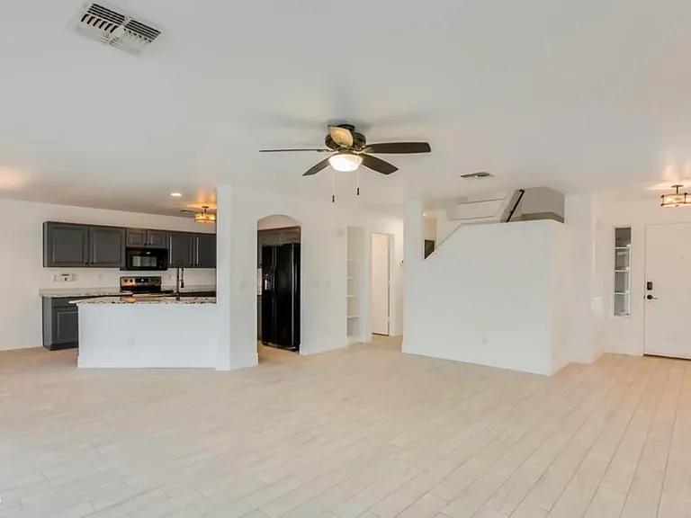22281 W Morning Glory St — Photo 5