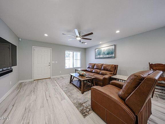 5th image of 9213 W ROSS Avenue