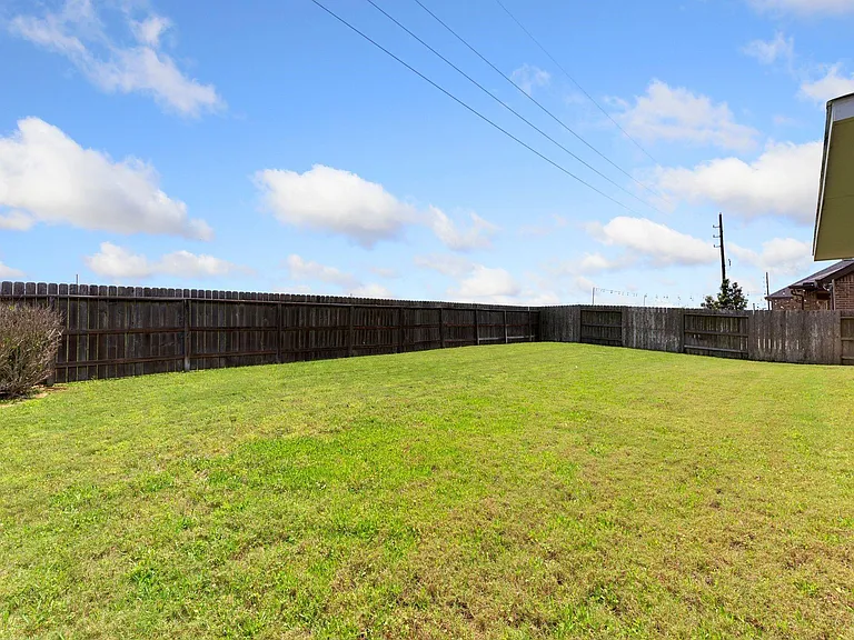 4123 Abigail Way — Photo 32