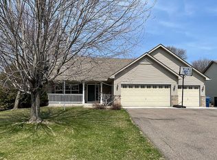 10276 Kali Ave NE, Albertville, MN 55301