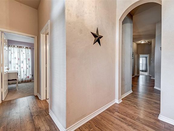 4th image of 7751 Sunnydale Ct