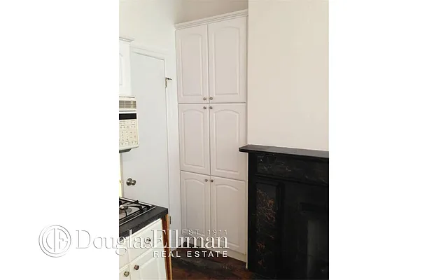 Rented by Douglas Elliman | media 40