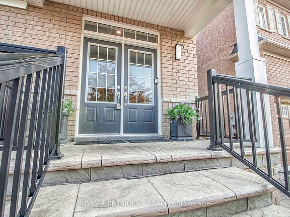 4th image of 44 Robitaille Dr