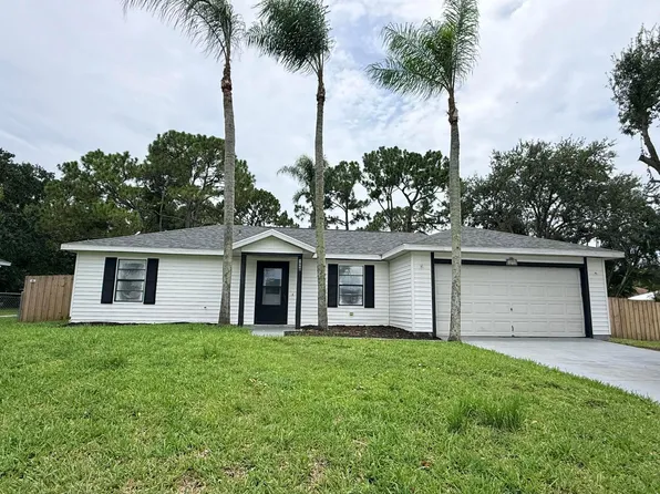1898 SW LOFGREN Avenue, Port St Lucie, FL 34953