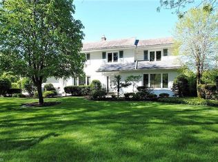 22888 Holmwood Rd, Shaker Hts, OH 44122