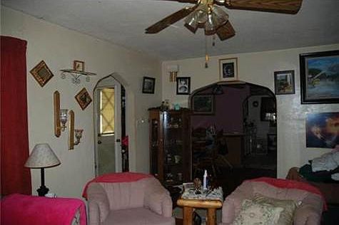 4th image of 603 S Lexington St