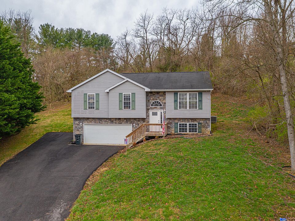 1st image of 183 Cambridge Dr