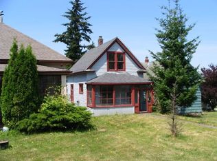 1327 Ellis St, Bellingham, WA 98225