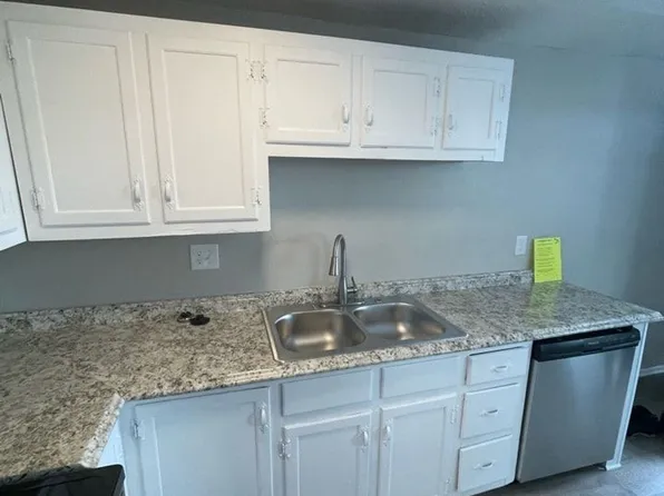 Eliot Circle Apartments