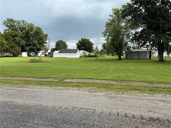 5th image of 207 N Boyd Ave