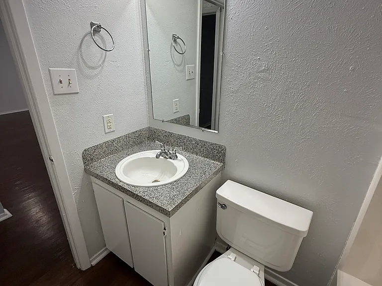 316 Nikki Dr #B — Photo 17