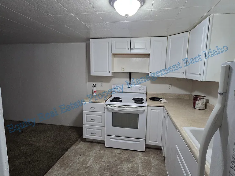 555 N 13th Ave #557 — Photo 10