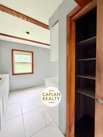 20 Yates St #A — Photo 6