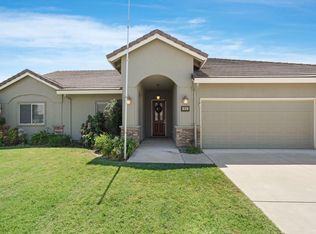 954 Stampede Trl, Galt, CA 95632