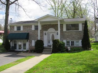 200 Lucas Dr, Beckley, WV 25801