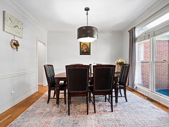 4th image of 3216 Darlington Cir