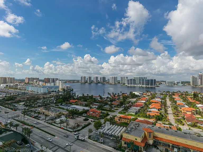 18683 Collins Ave #25-ID1049824P — Photo 15