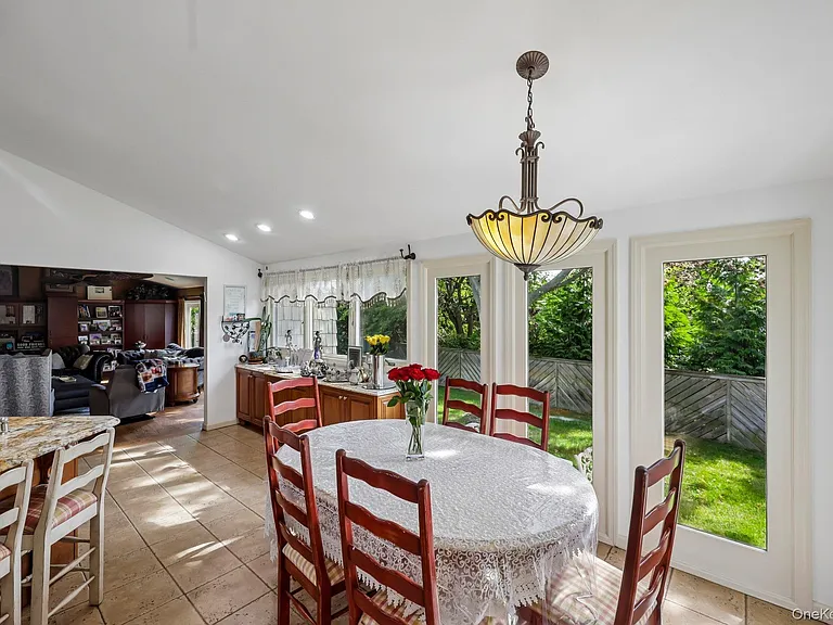 1304 Harbor Rd — Photo 12