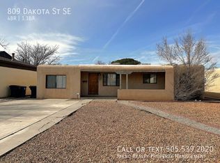809 Dakota St SE, Albuquerque, NM 87108