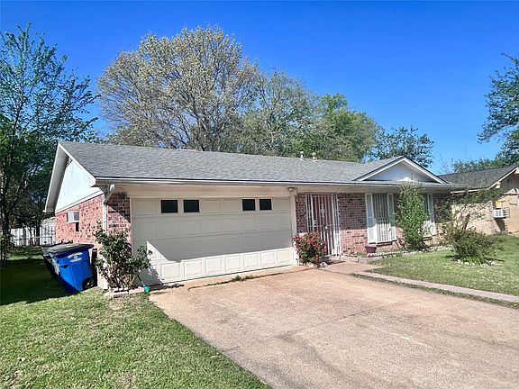 2nd image of 10405 Trail Ave