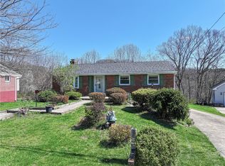 715 Moonstone Dr, Allison Park, PA