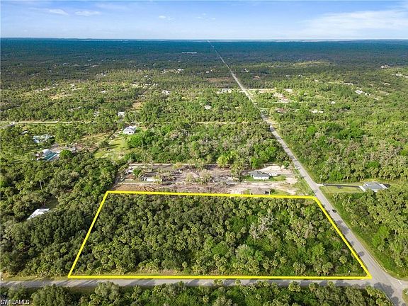 3rd image of XXX EVERGLADES BLVD S