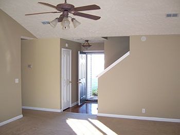 3rd image of 3066 Weybridge Dr #1LEVEL