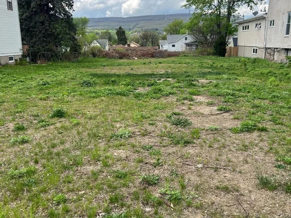 1635 Sanderson Ave, Scranton, PA 18509