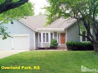 11213 W 106th St, Overland Park, KS 66214