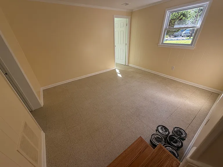 14203 Chelmsford Rd — Photo 9