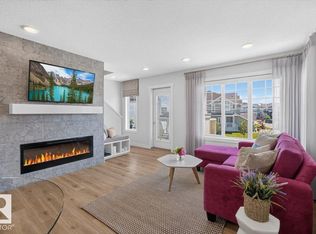 862 Daniels Way SW, Edmonton, AB T6W 4C8
