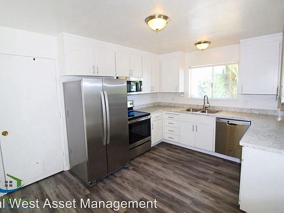 3rd image of 684 Calero Ave #684
