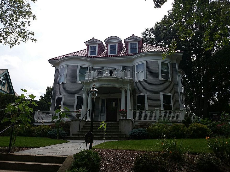 2nd image of 82 Evans Rd