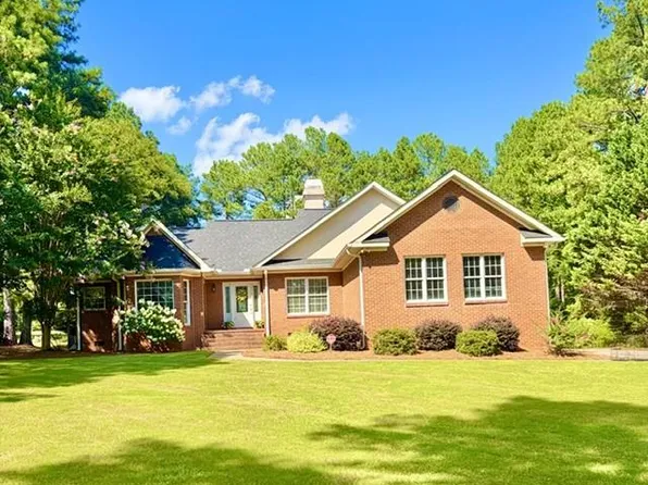 608 Fairway Lakes Rd, Greenwood, SC 29649
