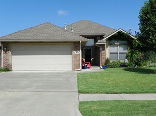 7404 Stinchcomb Dr, Oklahoma City, OK 73132