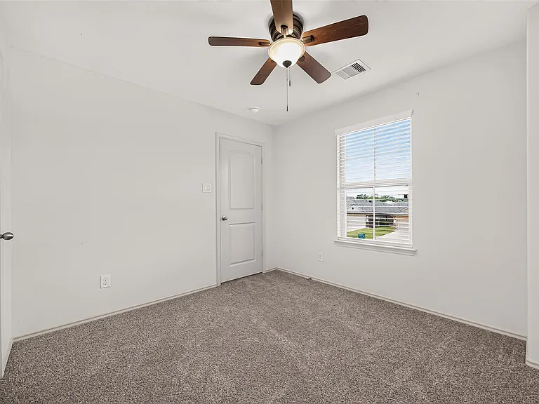 23718 Water Hickory Dr — Photo 38