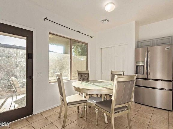 3rd image of 9171 W BERKELEY Road