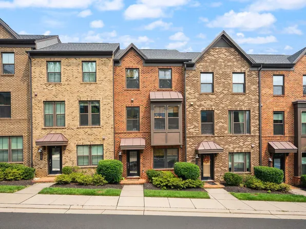 9345 Lemon Mint Ct, Fairfax, VA 22031