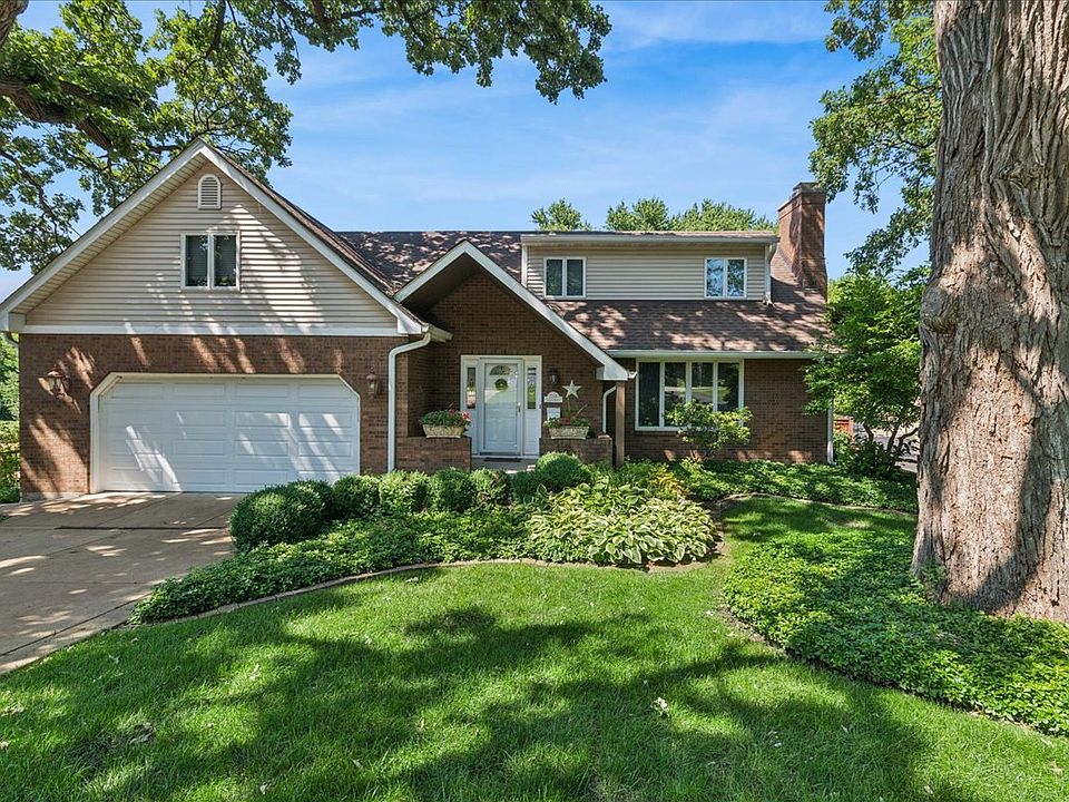 1st image of 2244 Country Knoll Ln