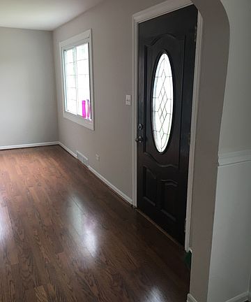 5th image of 111 S Caryl Ave